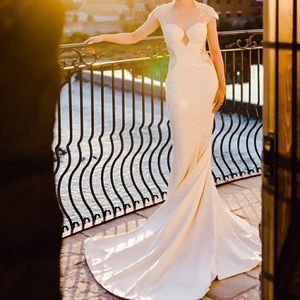 Galia Layan Dolce wedding gown street size 0